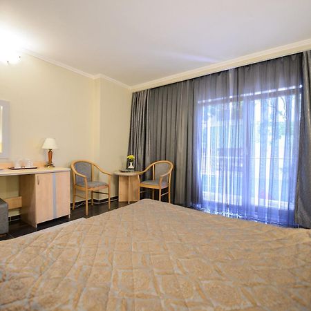 Holiday Olimp Hotel 部屋 写真