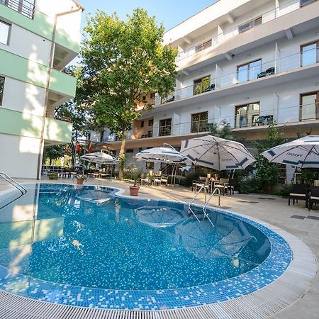 Holiday Olimp Hotel エクステリア 写真