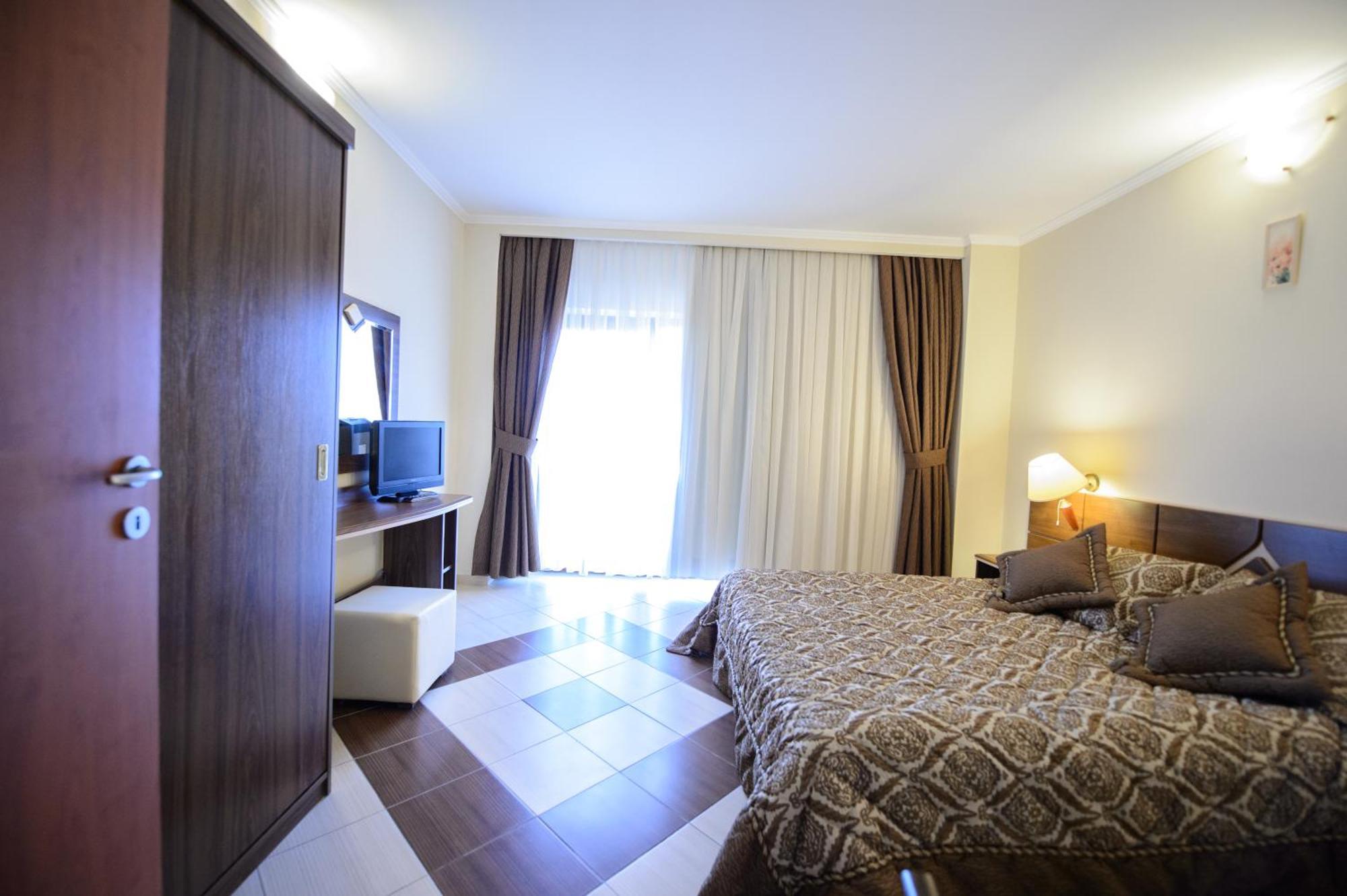 Holiday Olimp Hotel 部屋 写真