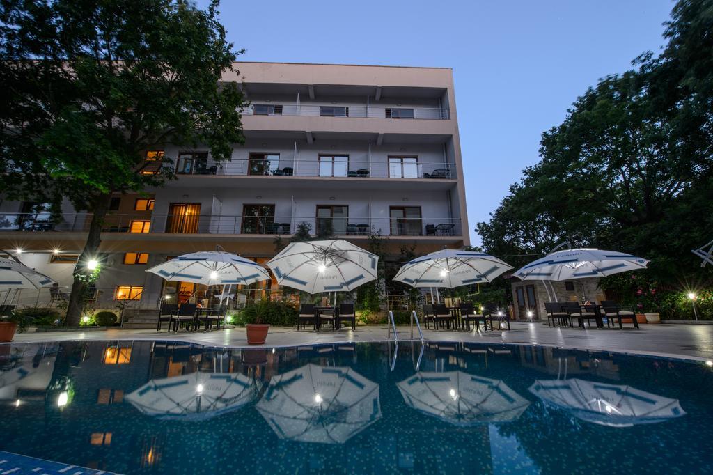 Holiday Olimp Hotel エクステリア 写真